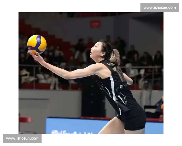 粉护膝抢镜!袁心玥伤缺,李盈莹扛天津女排冲冠大旗